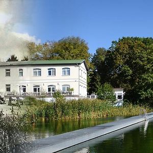 Hotel & Restaurant Haus Am See